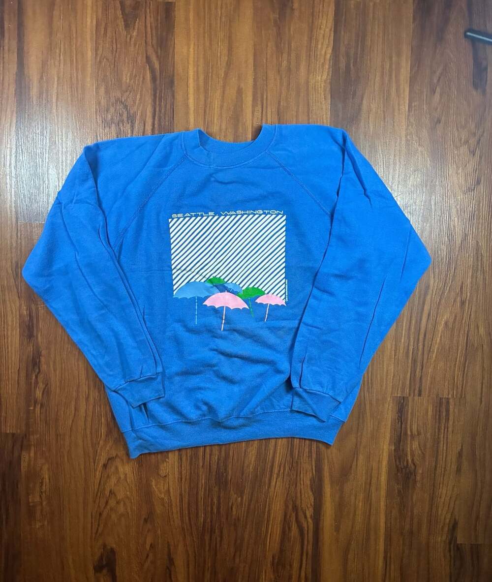 Hanes Seattle Washington Umbrella Sweatshirt Size L Vintage 1985 Blue